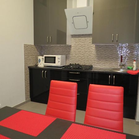 Three Rooms Apartment Tbilisi Bagian luar foto