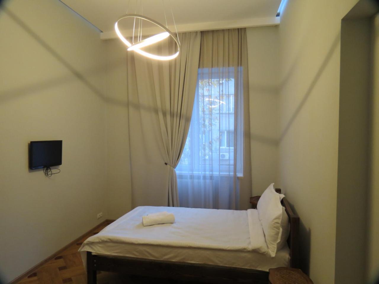 Three Rooms Apartment Tbilisi Bagian luar foto