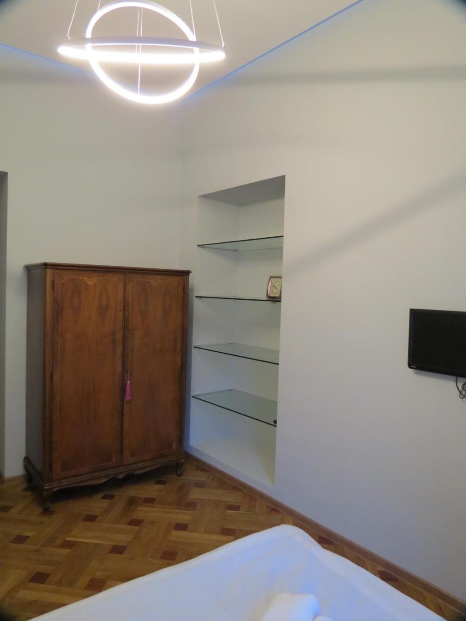 Three Rooms Apartment Tbilisi Bagian luar foto